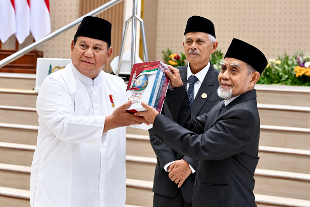 Presiden Hadiri Resepsi 100 Tahun Gontor, Tegaskan Komitmen Kemandirian Pangan dan Energi Nasional