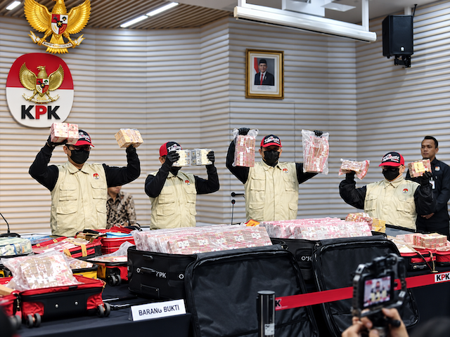 “Kode Dua” Buka Kotak Pandora ATR/BPN, KPK Temukan Uang Rp106,3 Miliar dan Tetapkan 8 Tersangka