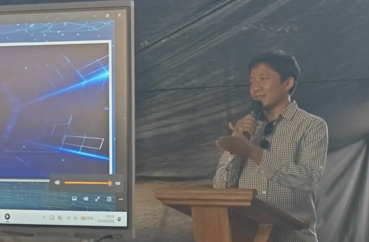 Pemaparan gagasan kolaborasi sekolah dan mitra dalam peluncuran Sekolah MANTAP.