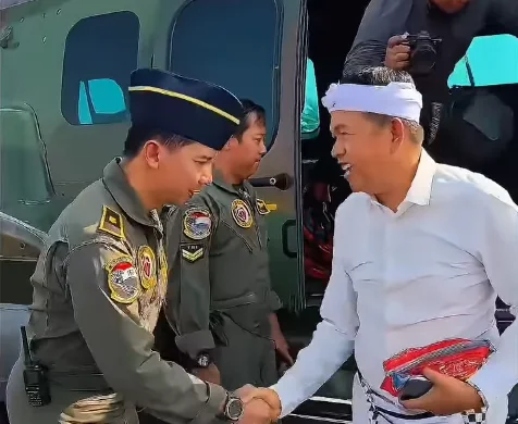 Sebagian Titik Api Gunung Ciremai Padam, Tim Gabungan Perkuat Sekat Bakar dan Siapkan Water Bombing